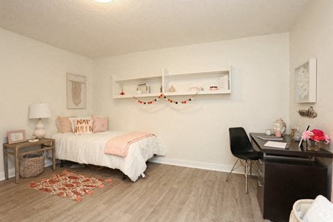 Gallery Photo 14